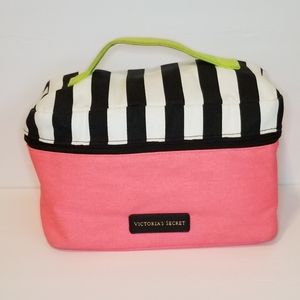 ☂️ Victoria Secret